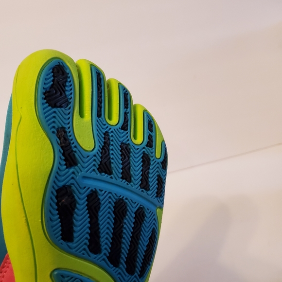 Fila Women's  Skele- Toe Emergence Size 9 - Picture 6 of 7